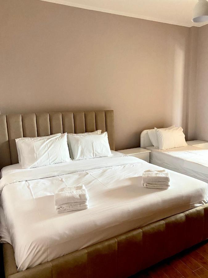 Panoramic Views Of Saranda Apartment Bagian luar foto