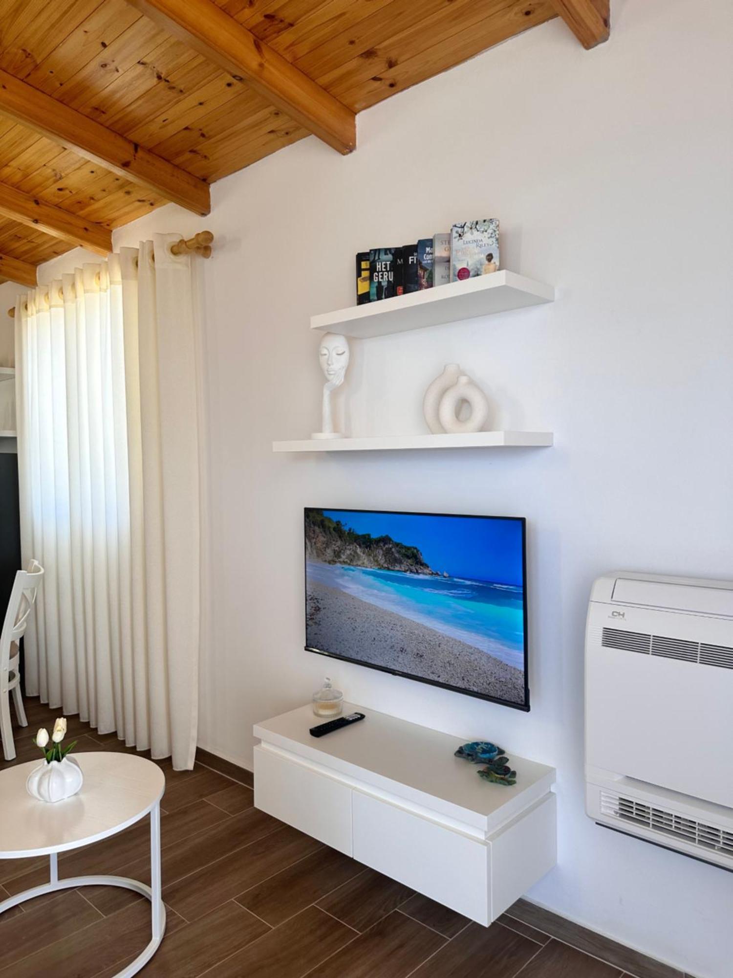 Panoramic Views Of Saranda Apartment Bagian luar foto