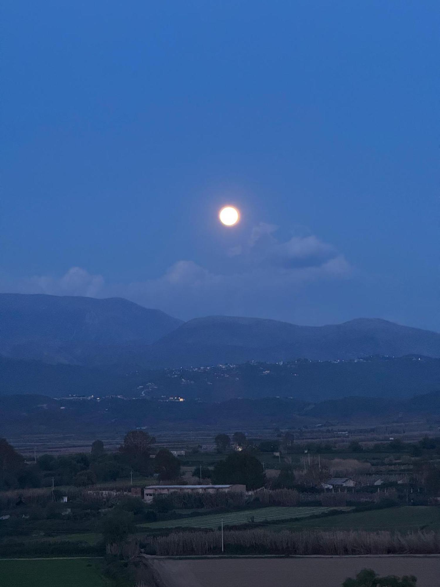Panoramic Views Of Saranda Apartment Bagian luar foto
