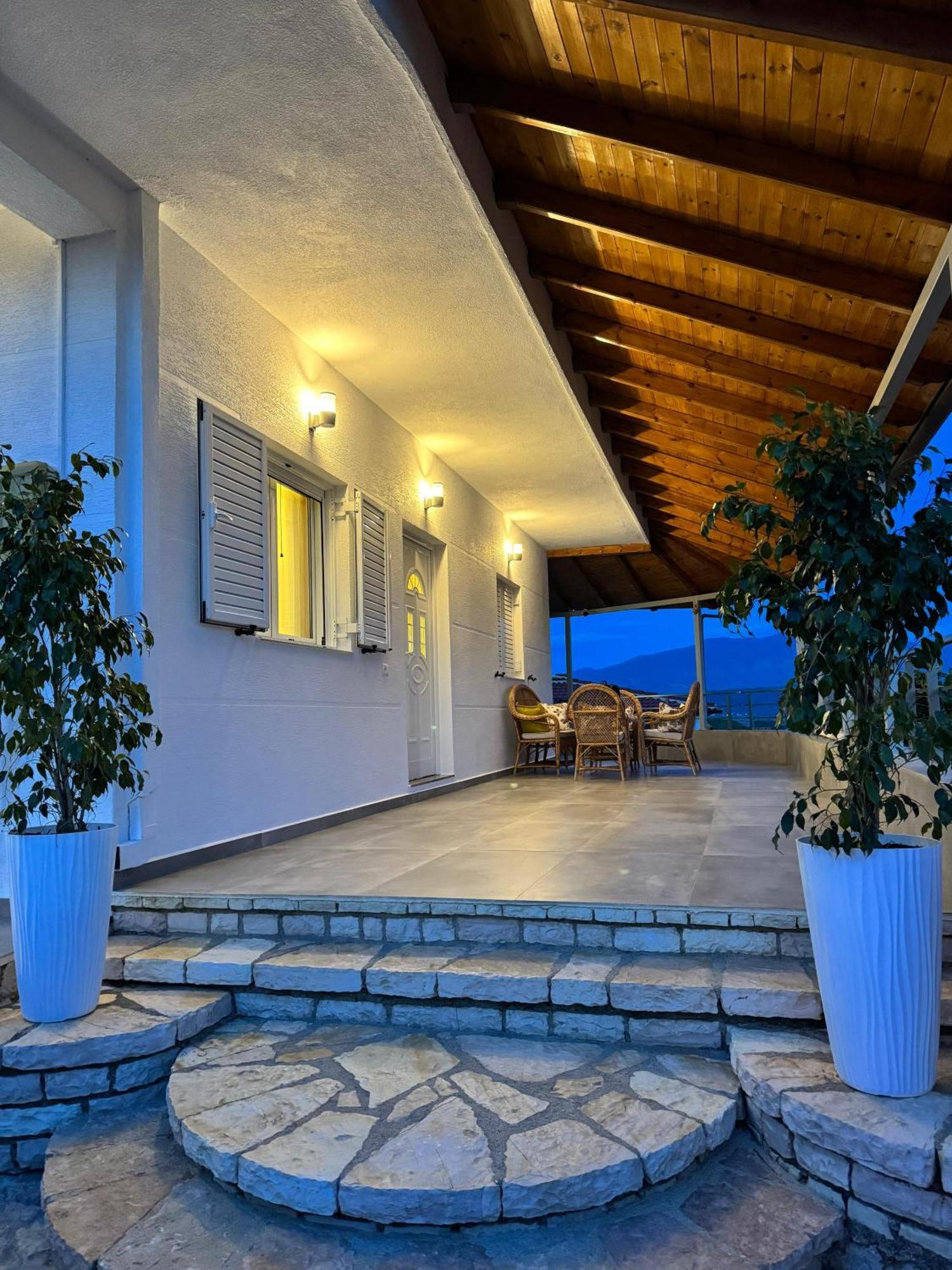 Panoramic Views Of Saranda Apartment Bagian luar foto